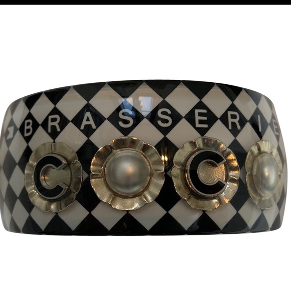CHANEL Brasserie cuff bracelet - Picture 4 of 6
